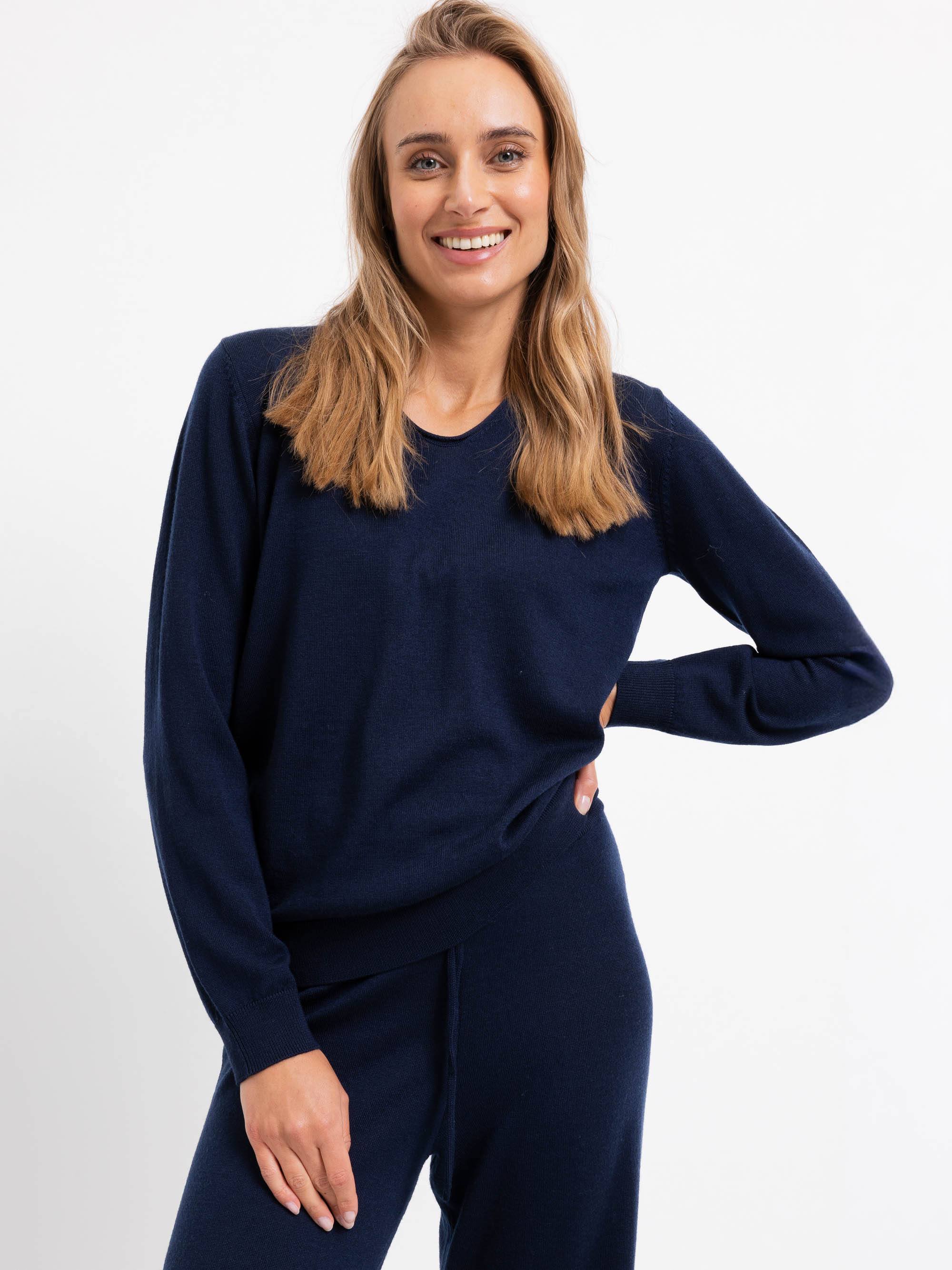 Granatowy sweter z wełny merino damski