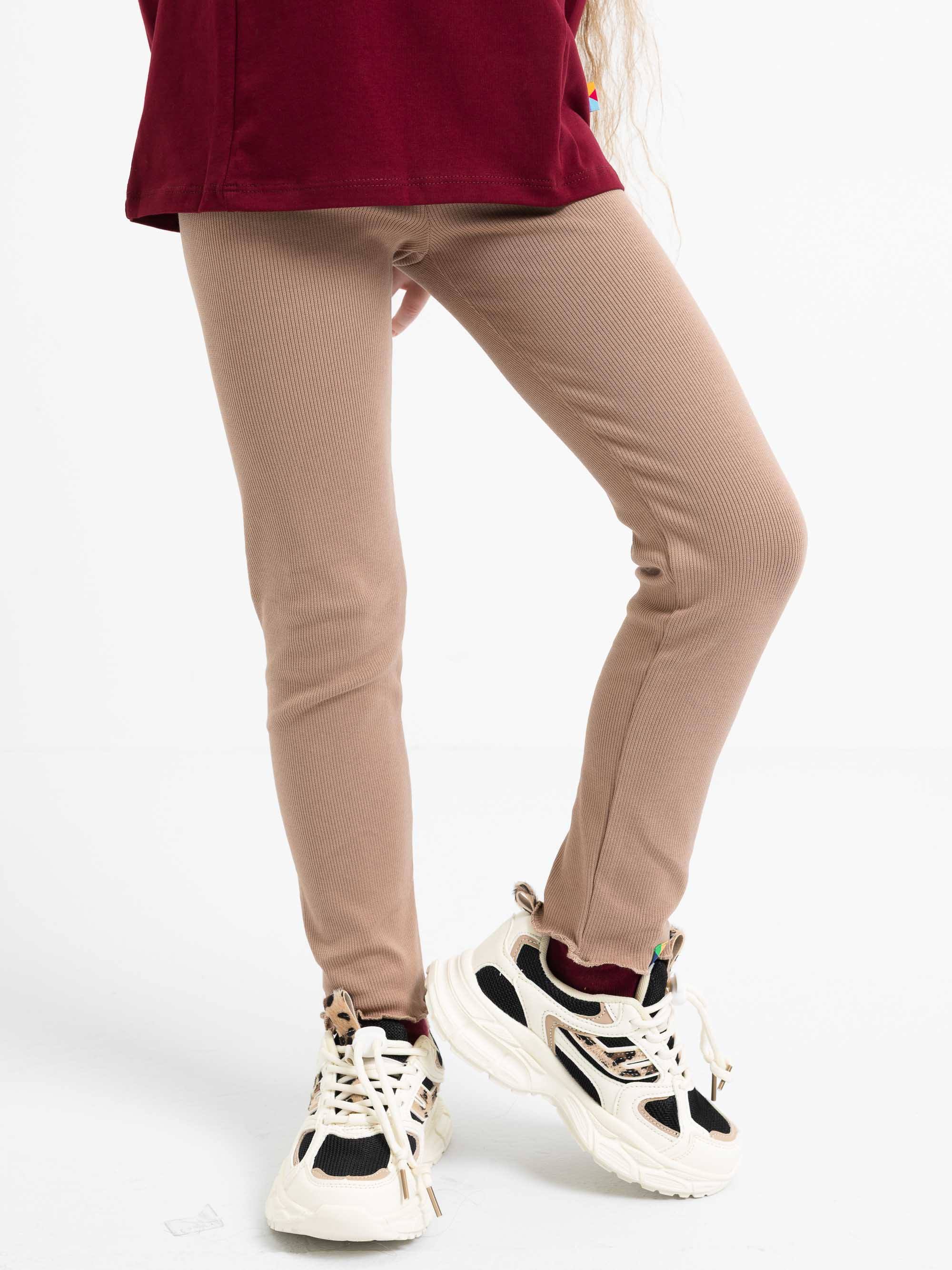 Mocha mousse legginsy prążkowane Junior