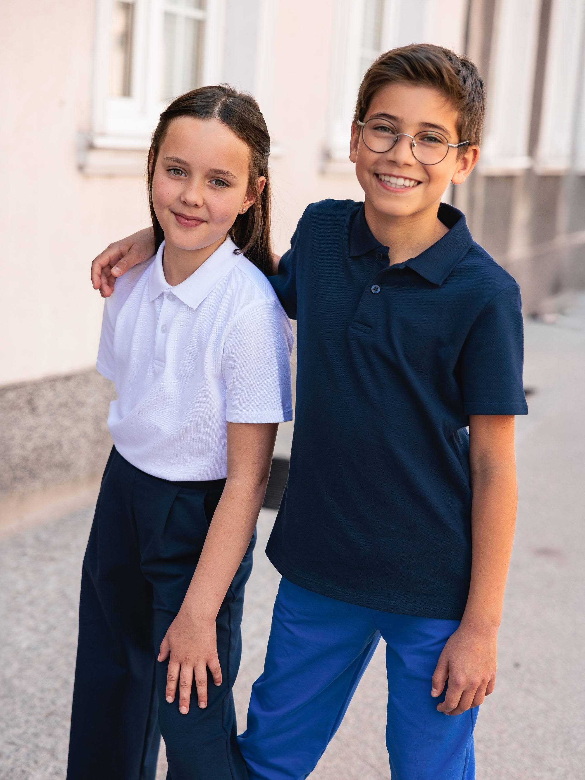 Granatowa koszulka polo typu lacosta